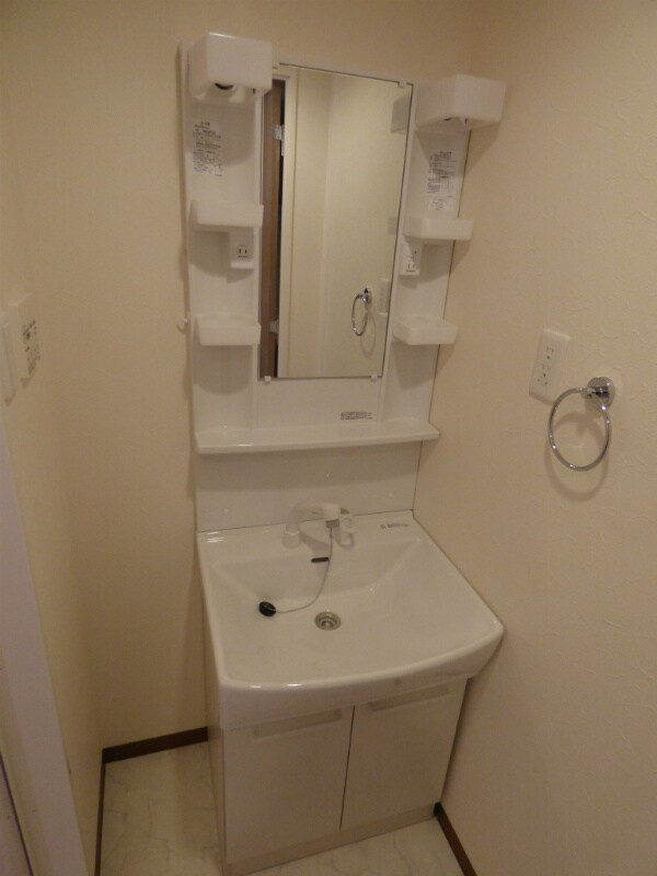 物件内観写真9　(家具家電付きセットアップ賃貸。カバン1つで入居出来るため楽チ)