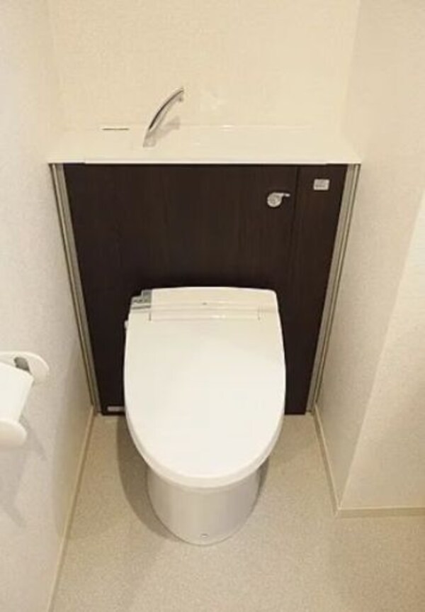 トイレ(別号室参考写真)