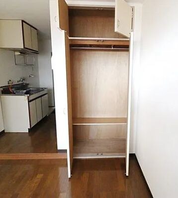 物件内観写真12　(ドラッグセイムス 浦和辻店（479m）)