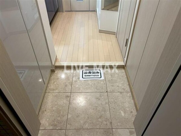 玄関(別号室参考写真)