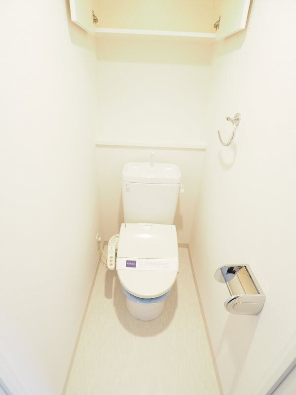 トイレ(別号室参考写真)