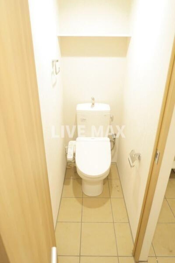 トイレ(別号室参考写真)