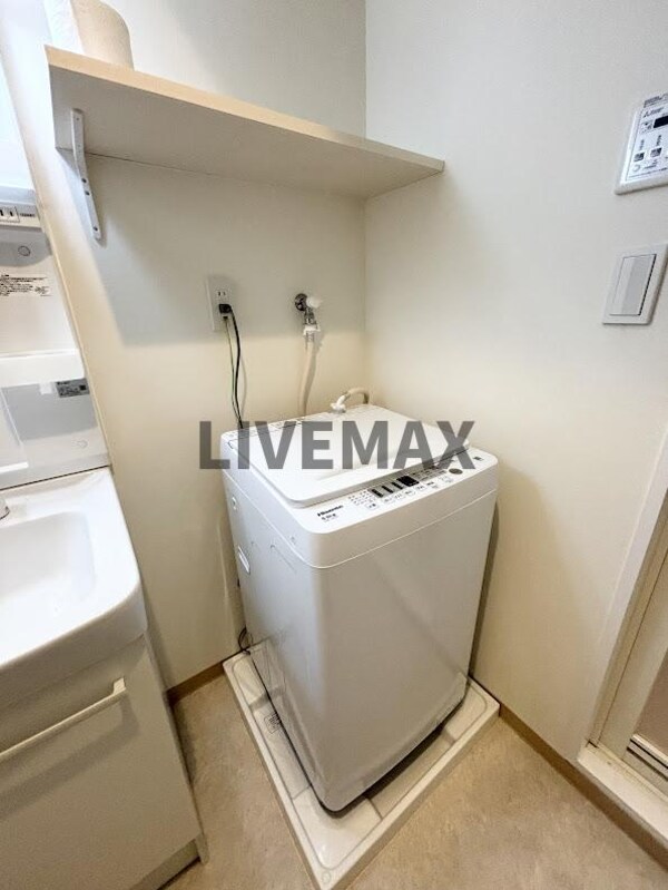洗面・脱衣所(同マンション別部屋参考写真)
