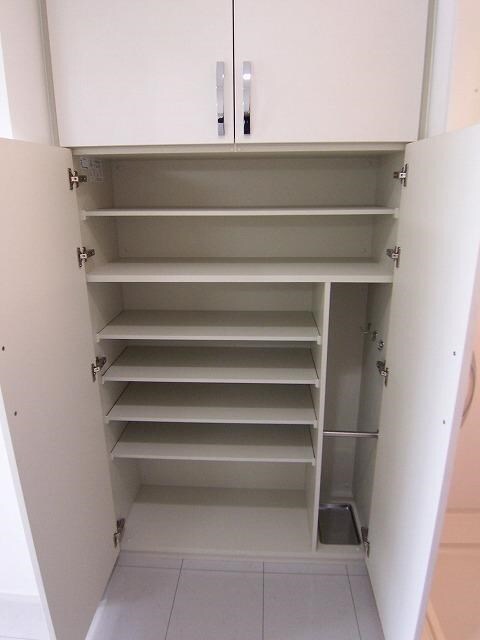 物件内観写真10　(別号室参考写真)