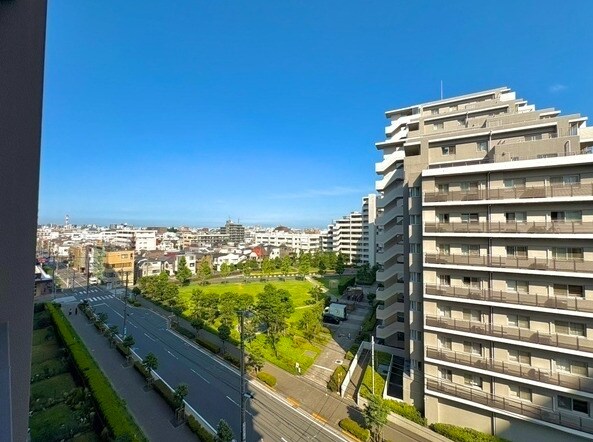 物件内観写真12　(別号室の写真)