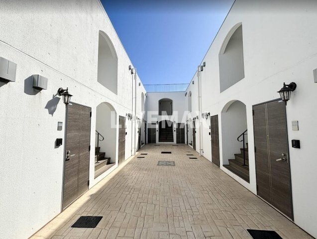 物件外観写真1　(別号室参考写真)