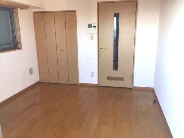 内装他