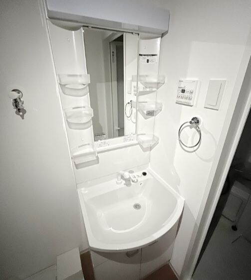 物件内観写真11　(別号室参考写真)