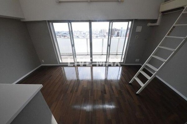 居室(別号室参考写真)