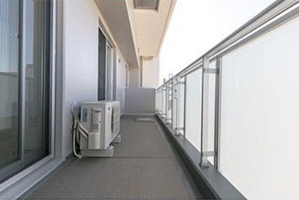 バルコニー(山手線・神田駅より徒歩5分の駅チカシリーズマンション！3口I)