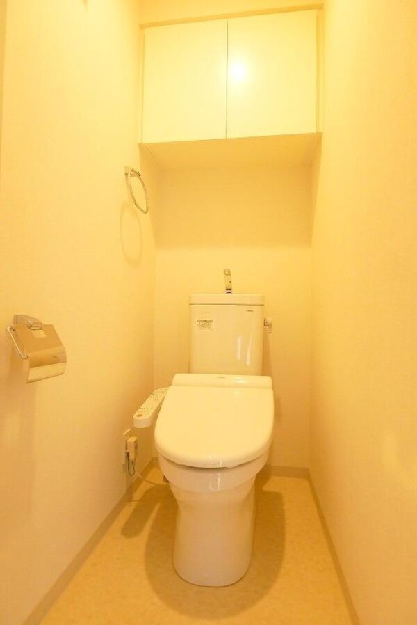 トイレ(別号室参考写真)