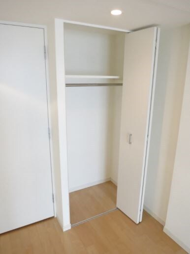 物件内観写真10　(別号室参考写真)