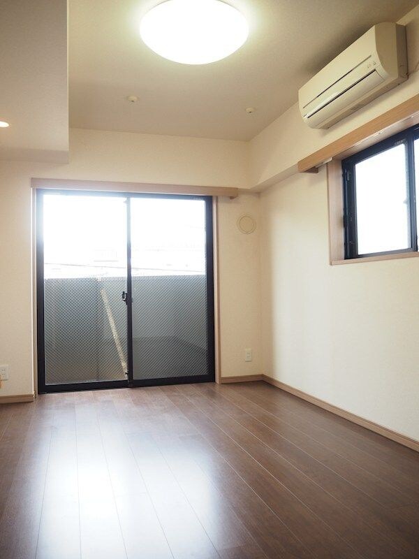 物件内観写真3　(別号室参考写真)