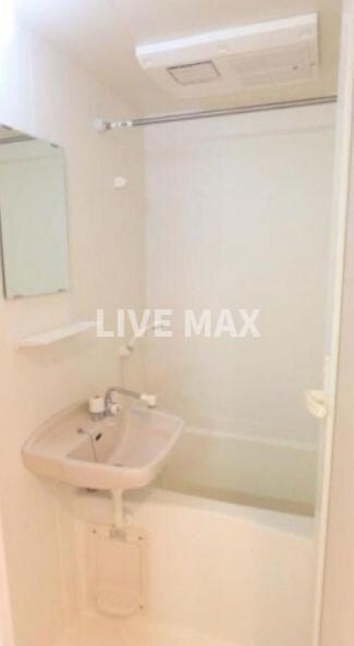 物件内観写真5　(※別号室参考写真)