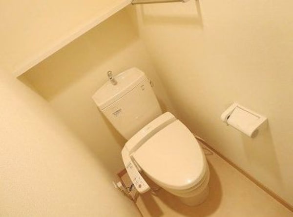 トイレ(★☆家具家電付きマンション☆★家具家電撤去も可能です♪)