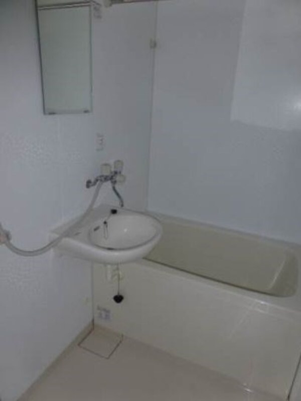 浴室(★☆家具家電付きマンション☆★家具家電撤去も可能です♪)