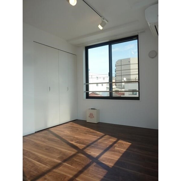 居室(別号室参考写真)