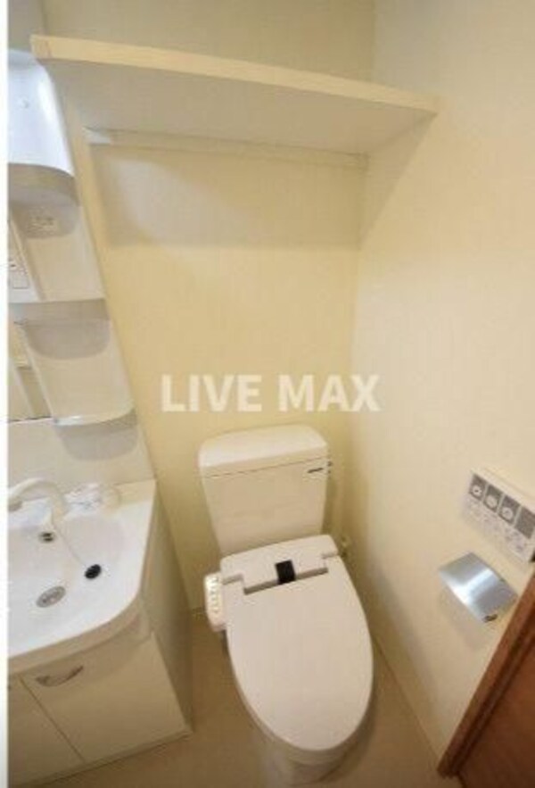 トイレ(別号室参考写真)