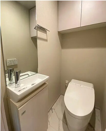 物件内観写真8　(別号室参考写真)