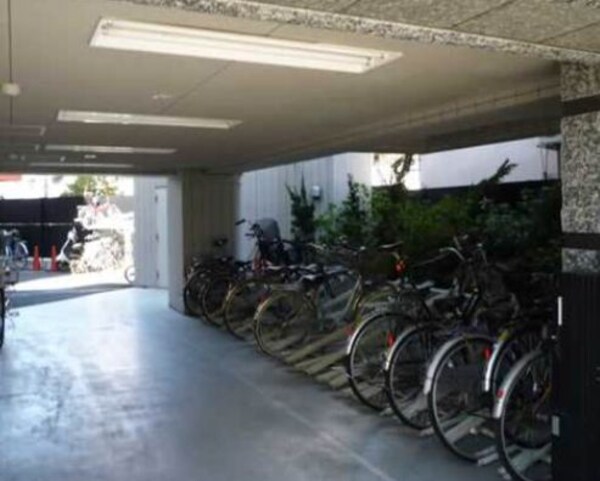 駐車場(駐輪場)