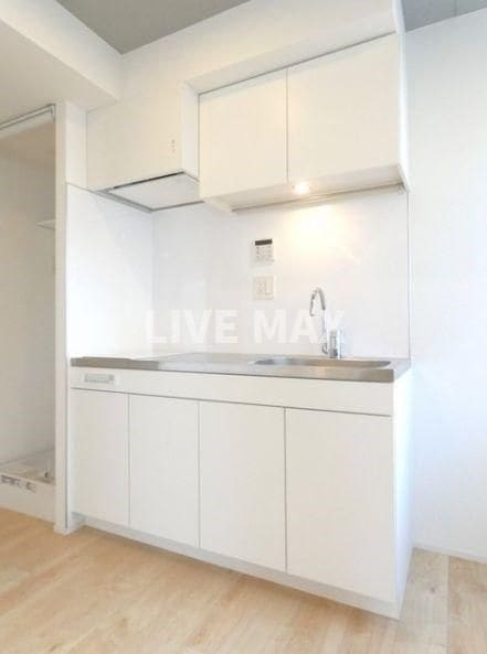 物件内観写真7　(別号室参考写真)