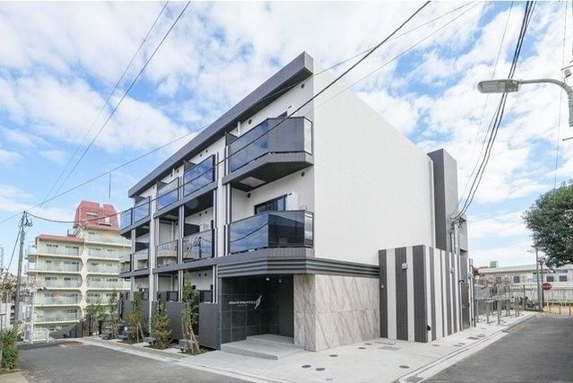 ＥｓＴＲＵＴＨ　ＭＡＧＯＭＥ