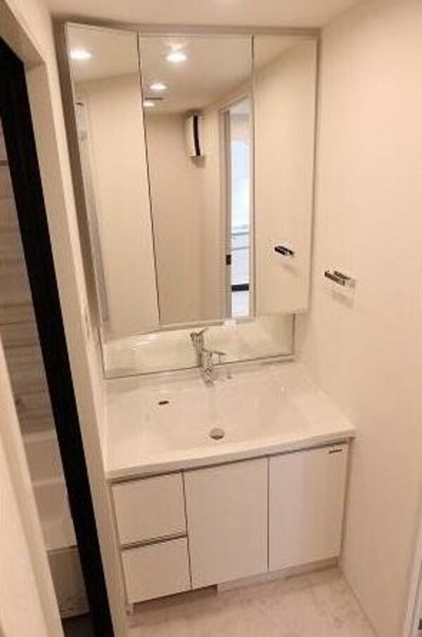 洗面・脱衣所(★《見学予約受け付け中》設備充実のハイグレード賃貸マンション)
