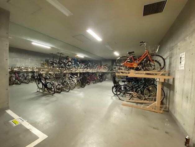 物件外観写真5　(駐輪場)