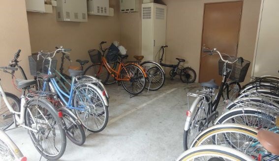 物件内観写真14　(駐輪場)