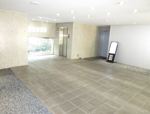 ロビー・ラウンジ