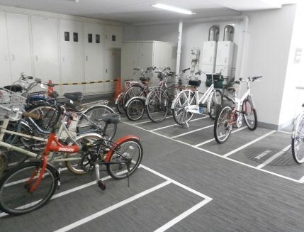 物件外観写真3　(駐輪場)