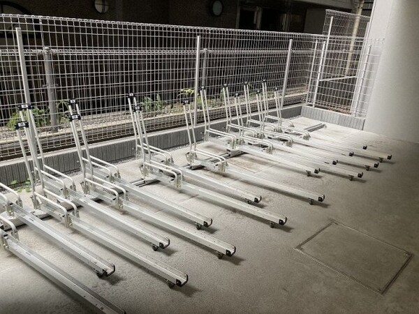 建物設備(駐輪場)