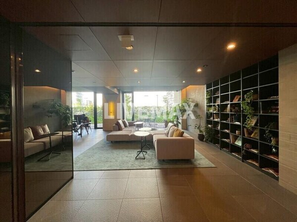 ロビー・ラウンジ