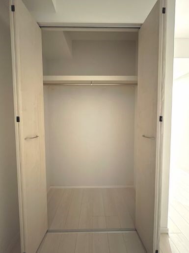 物件内観写真10　(別号室参考写真)