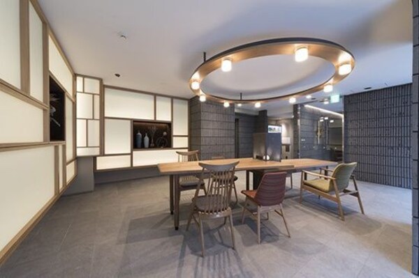 ロビー・ラウンジ(落ち着いたロビーです)