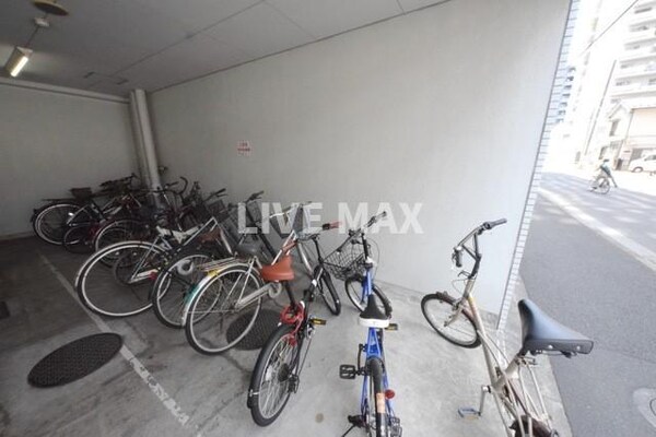 駐車場(駐輪場)