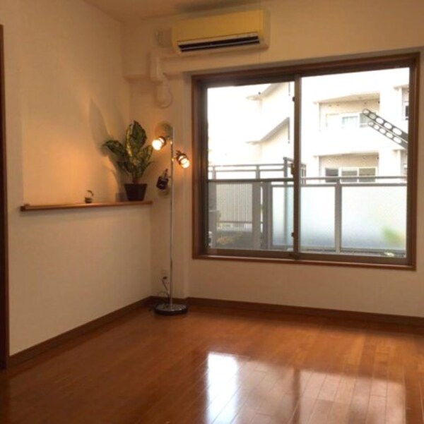 居室(モデルルームです・家具小物類はつきません)