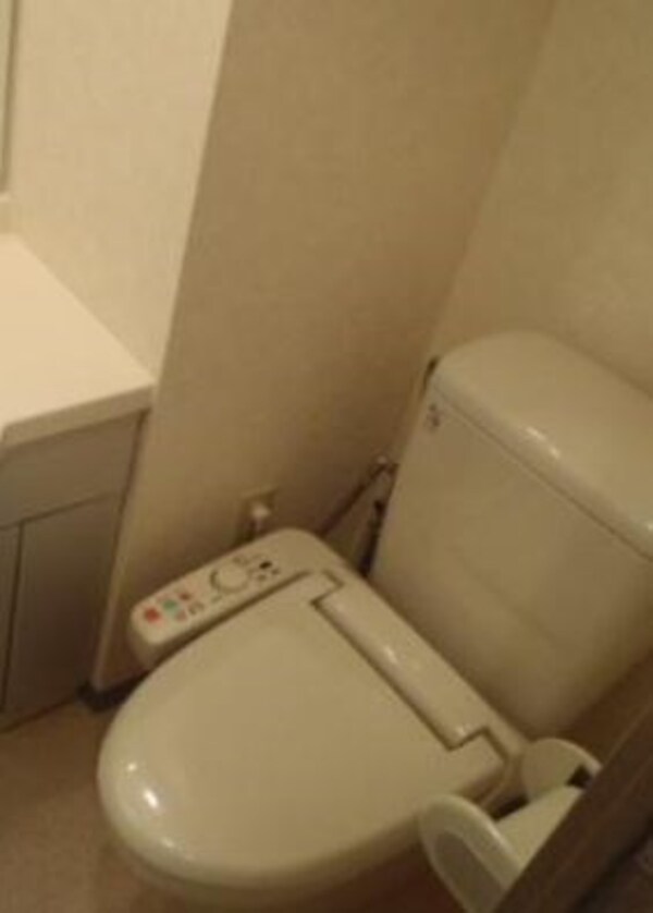 トイレ(★弊社の仲介手数料は全物件、賃料の半額＋税です★)
