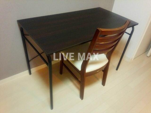 物件内観写真15　(備え付け家具備品（同仕様）)