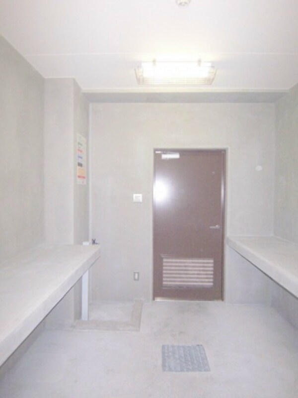 建物設備(ゴミ置き場)