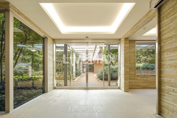 ロビー・ラウンジ