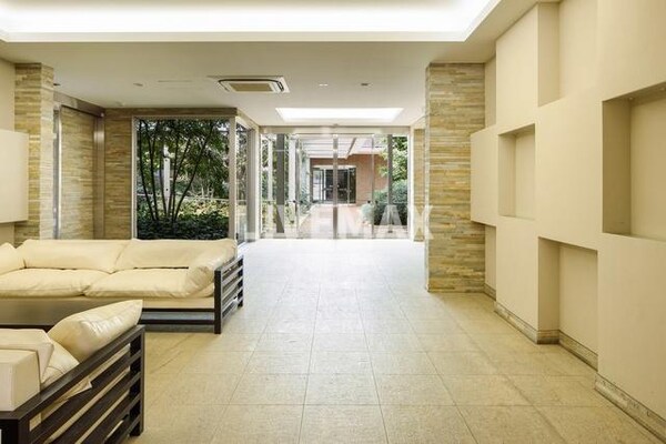 ロビー・ラウンジ