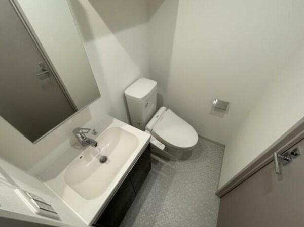 トイレ(別号室の写真)