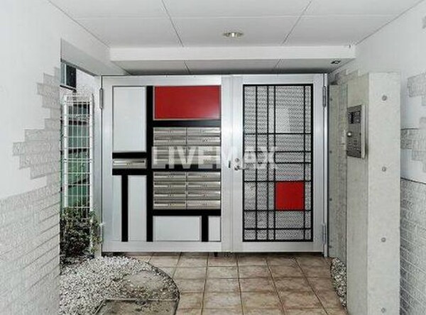 エントランス(【見学予約受付中】当店の仲介手数料賃料の半月分以下でご紹介★)