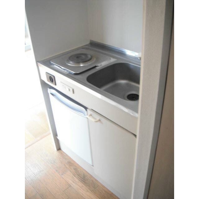 物件内観写真5　(別号室参考写真)