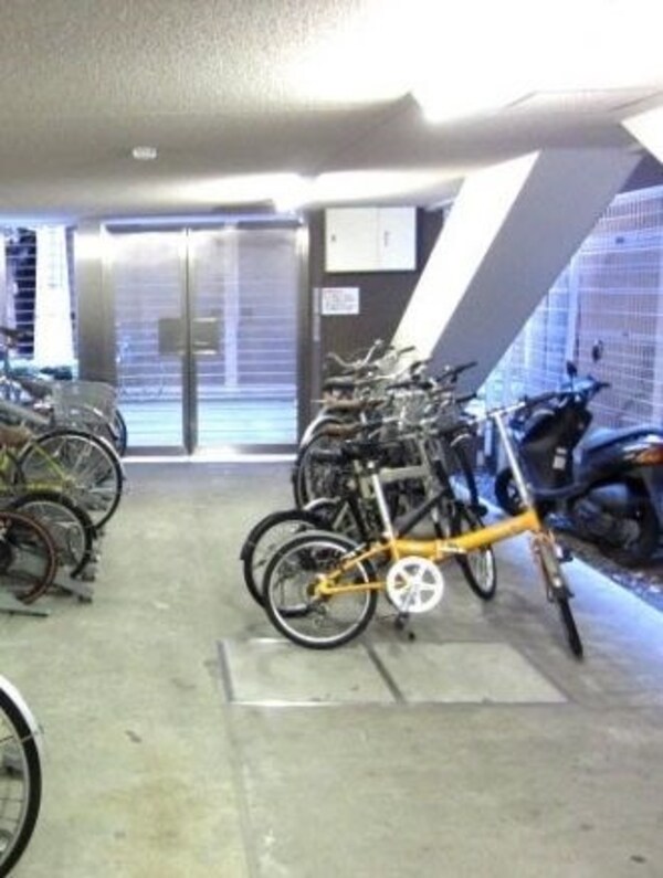 駐車場(駐輪場)