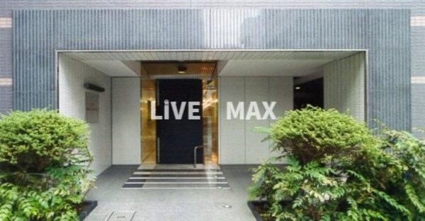 エントランス(内見予約受付中！リブマックスなら仲介手数料半月分+消費税)