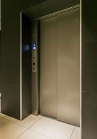 物件内観写真14　(～エレベーターでらくらく～)