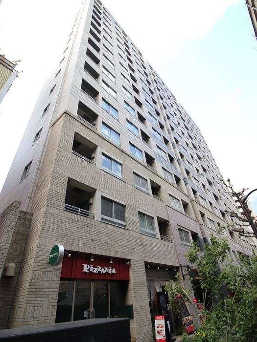 物件外観写真1　(～鉄筋コンクリート造マンション～)