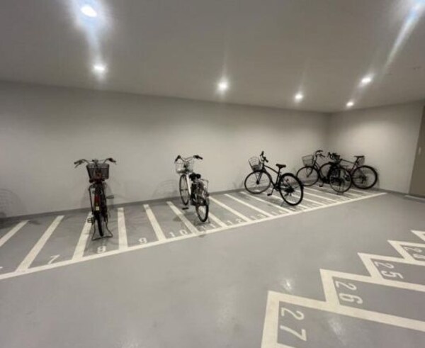 駐車場(駐輪場)